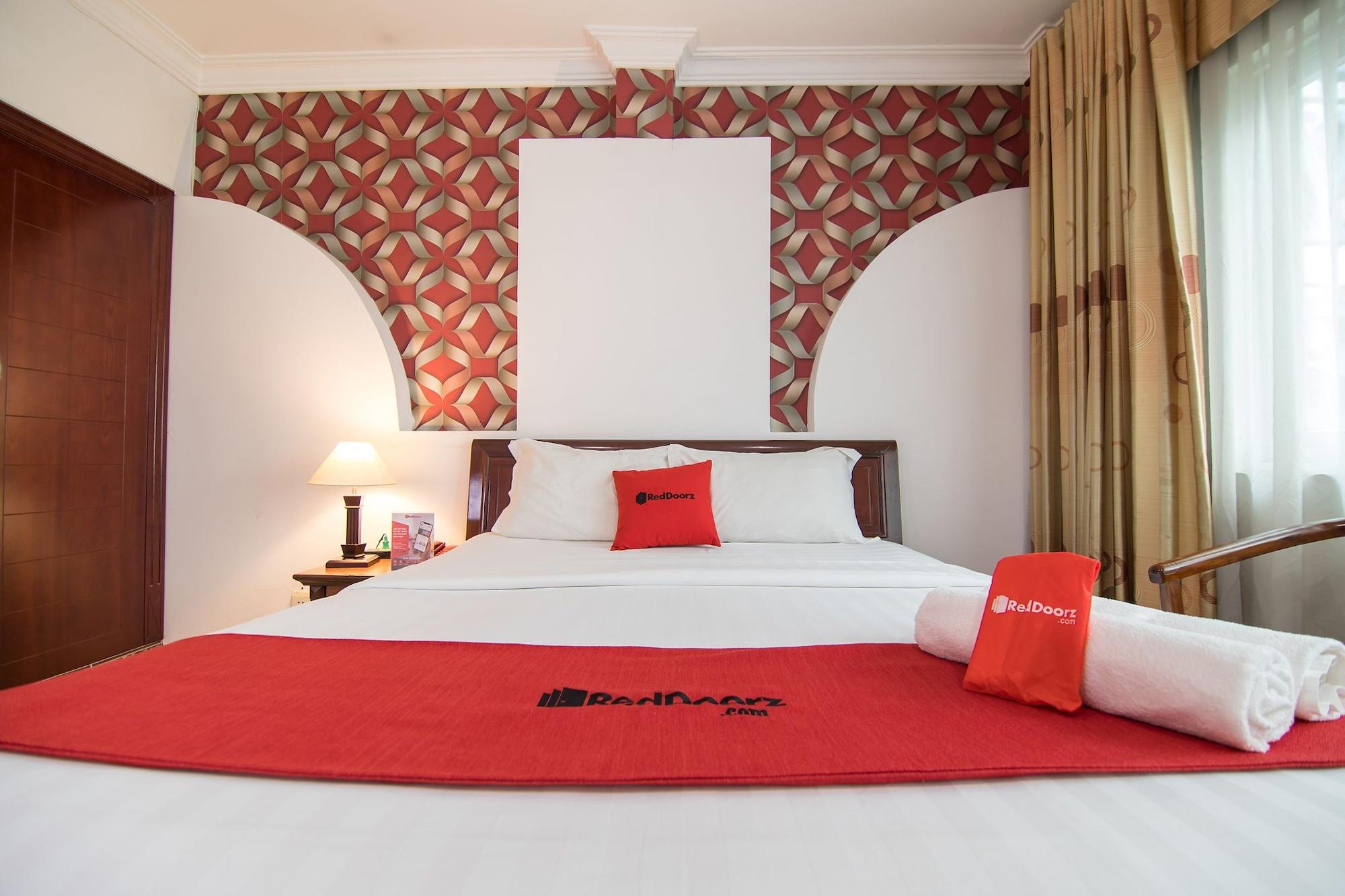 Cosmo Central Hotel Ho Chi Minh Exterior photo