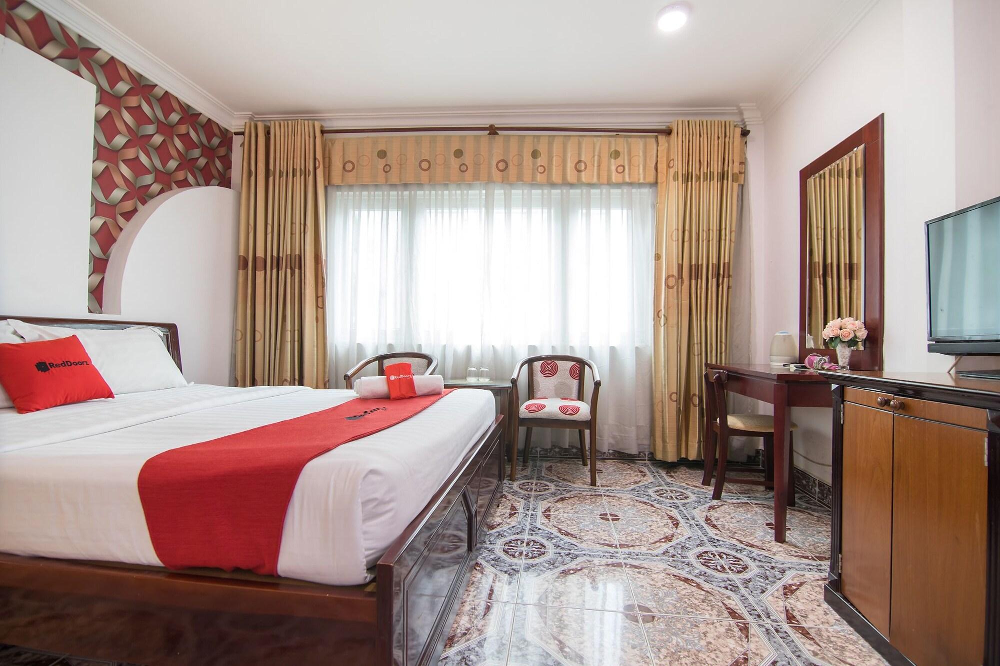 Cosmo Central Hotel Ho Chi Minh Exterior photo