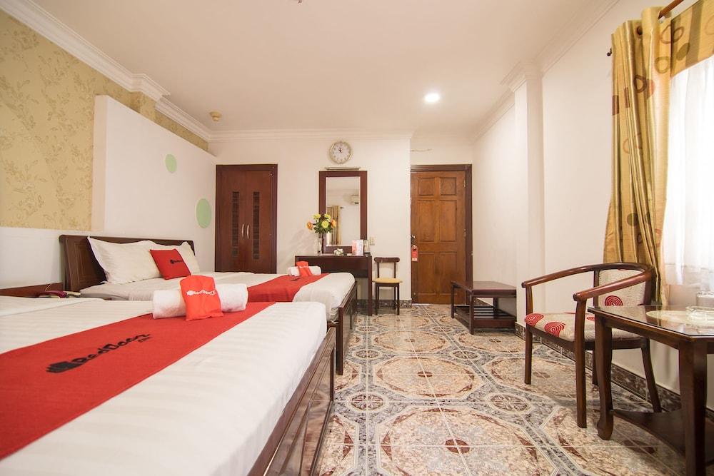 Cosmo Central Hotel Ho Chi Minh Exterior photo