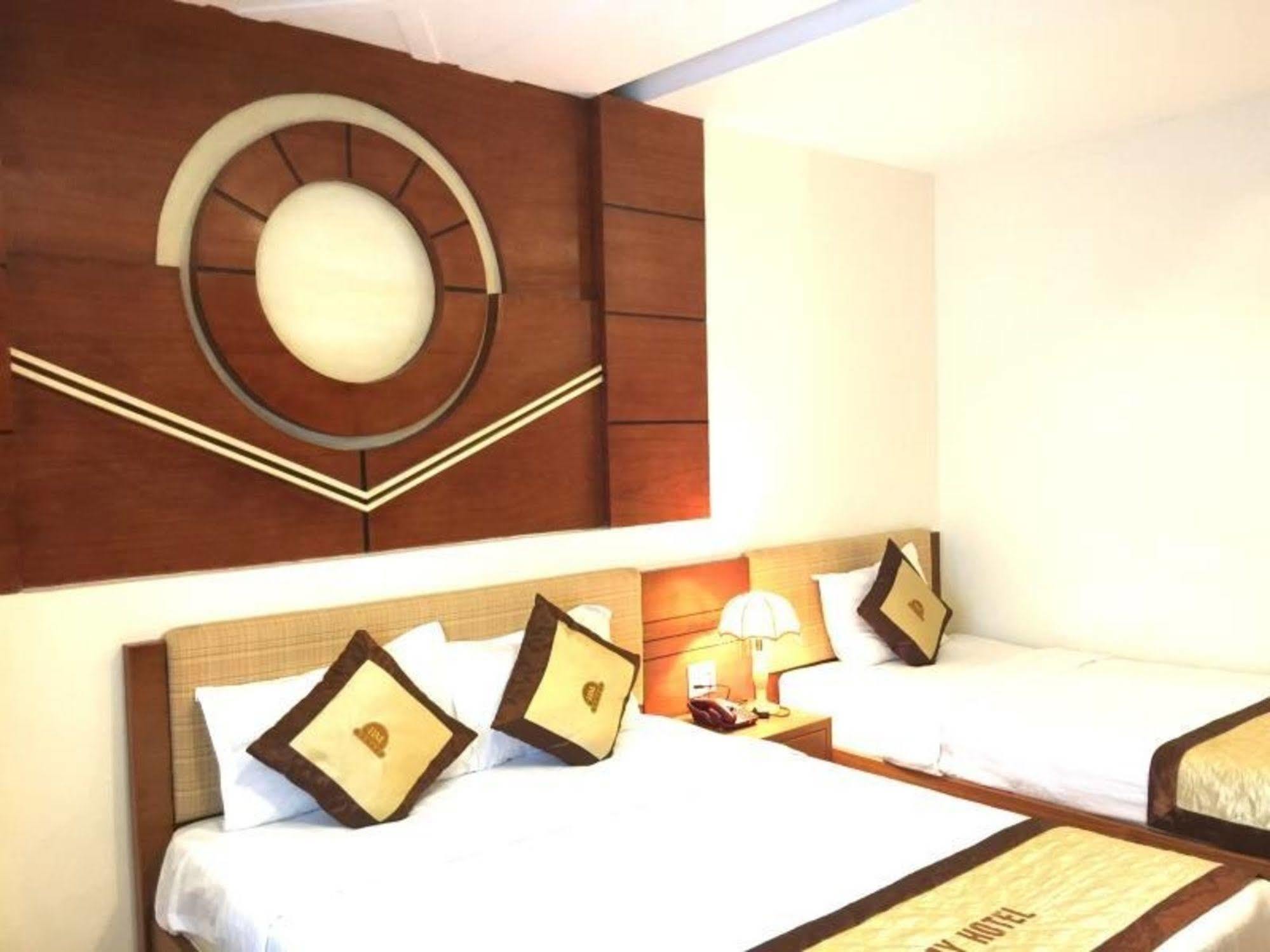 Cosmo Central Hotel Ho Chi Minh Exterior photo