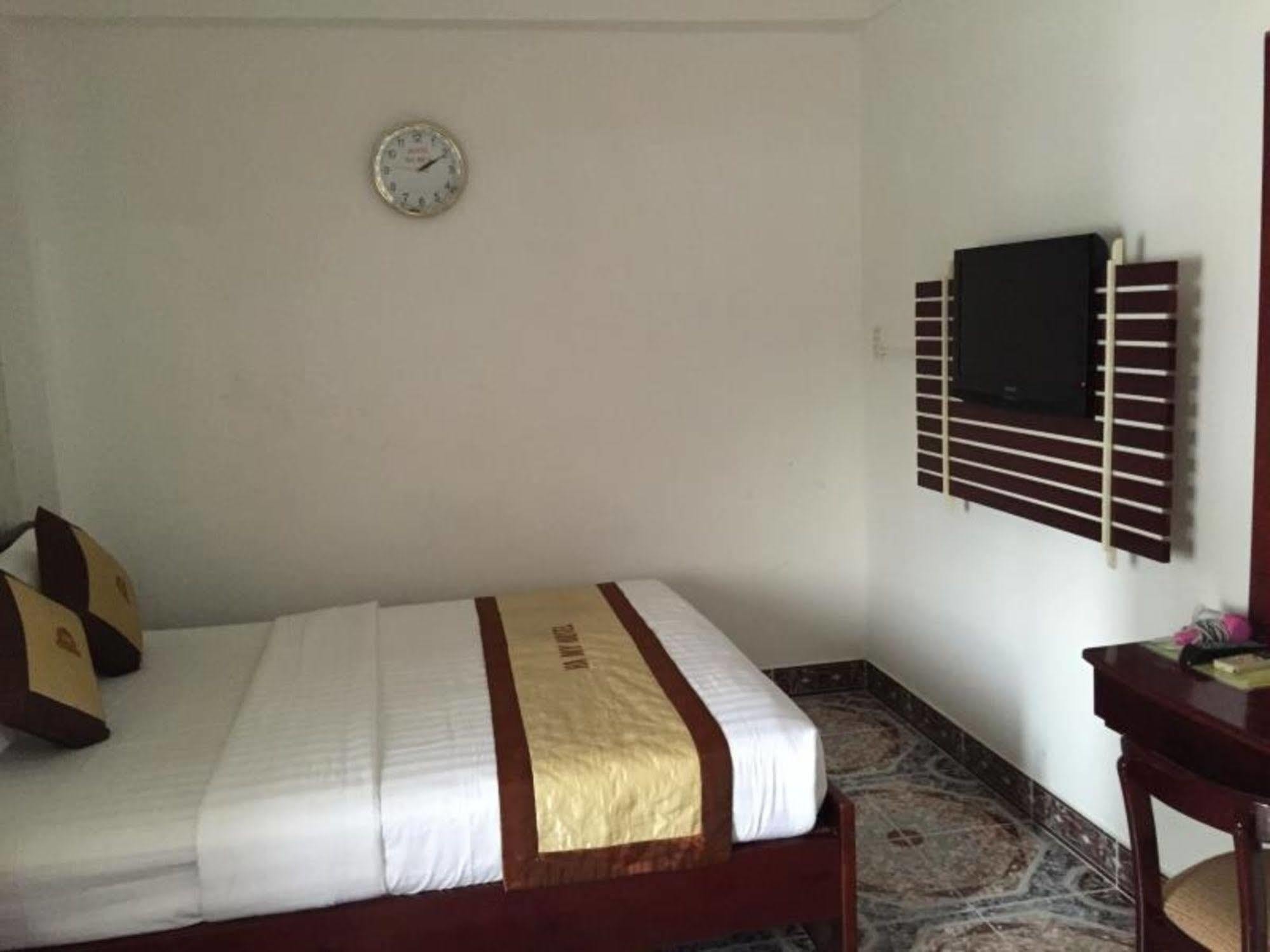 Cosmo Central Hotel Ho Chi Minh Exterior photo