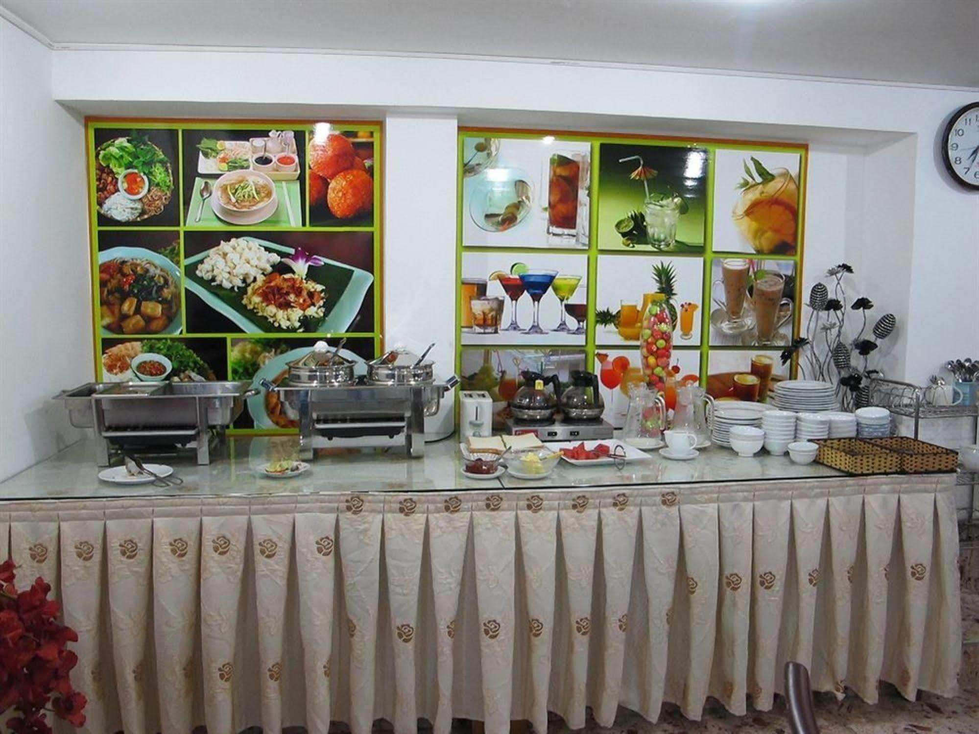 Cosmo Central Hotel Ho Chi Minh Exterior photo